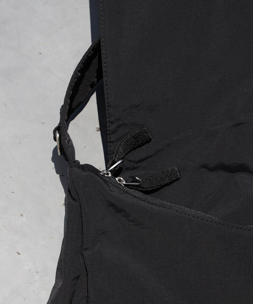 TECH SHOULDER BAG ブラック