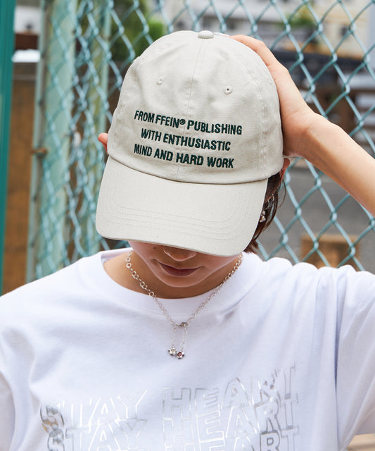 3段メッセージ刺繍キャップ / 深めキャップ ベージュ