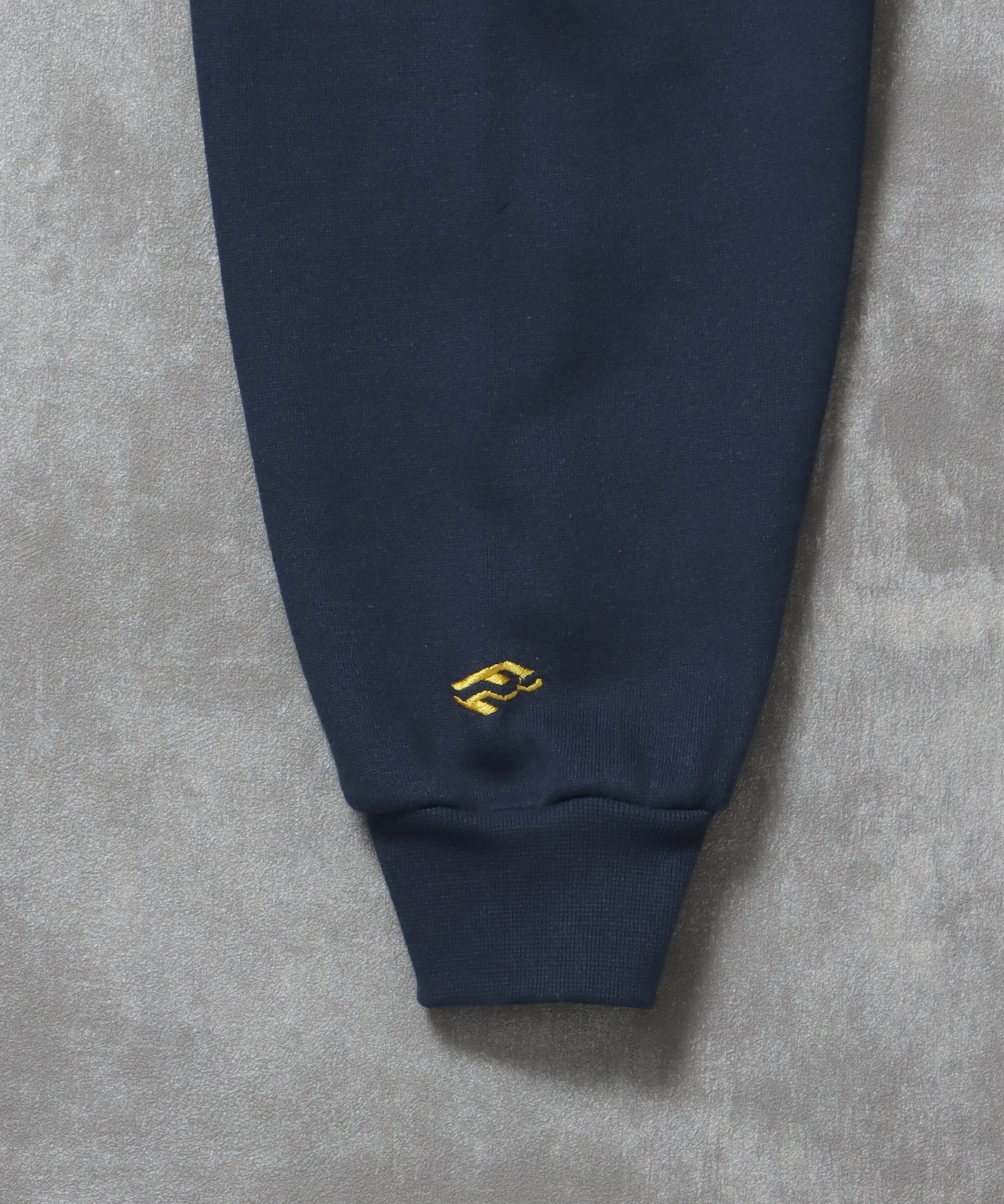 センター3D刺繍立体フードショート丈ZIPパーカー / レディース パーカー 裏起毛 ヘビーウエイト フーディ ダブルジップ 【短丈】 ネイビー