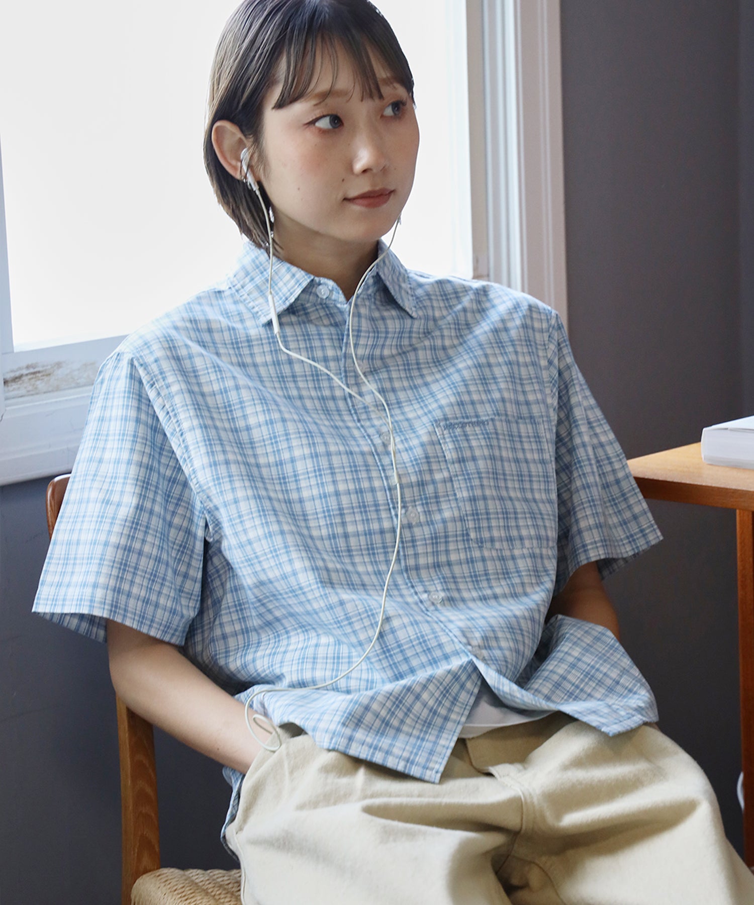 モデル:H163 Size : XS ライトブルー