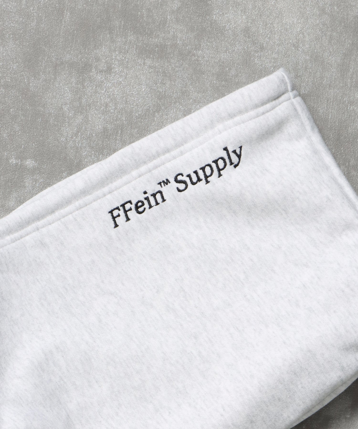 ヘビーウエイトフード刺繍ロゴジップパーカー / パーカー 裏起毛 ジップ 刺繍 ロゴ フーディ ダブルジップ アッシュグレー