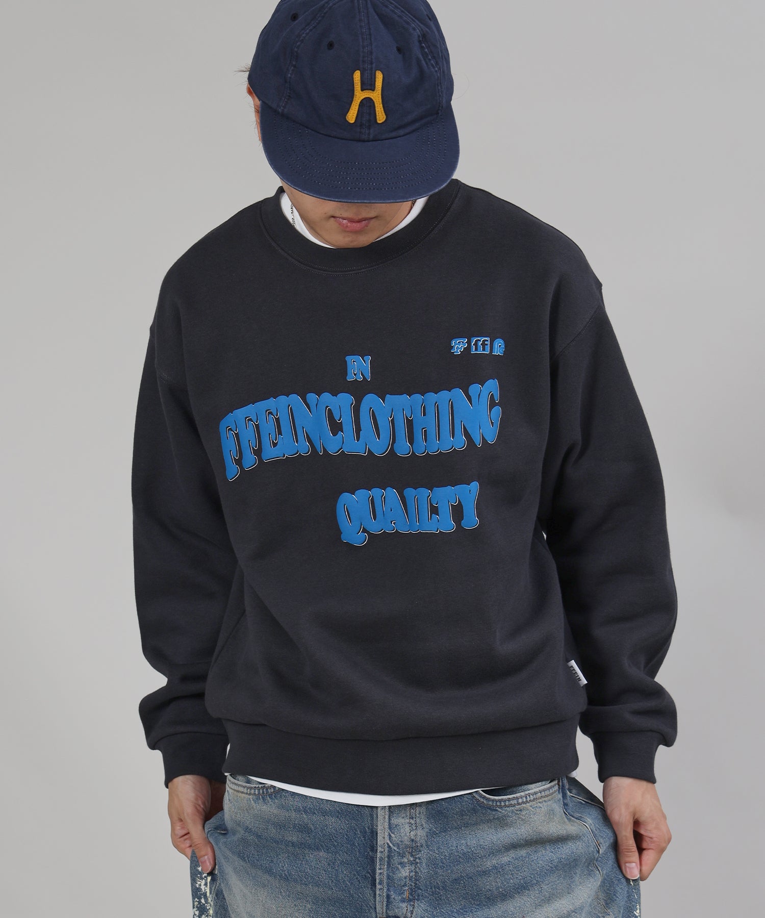 モデル:H178 Size : L チャコール