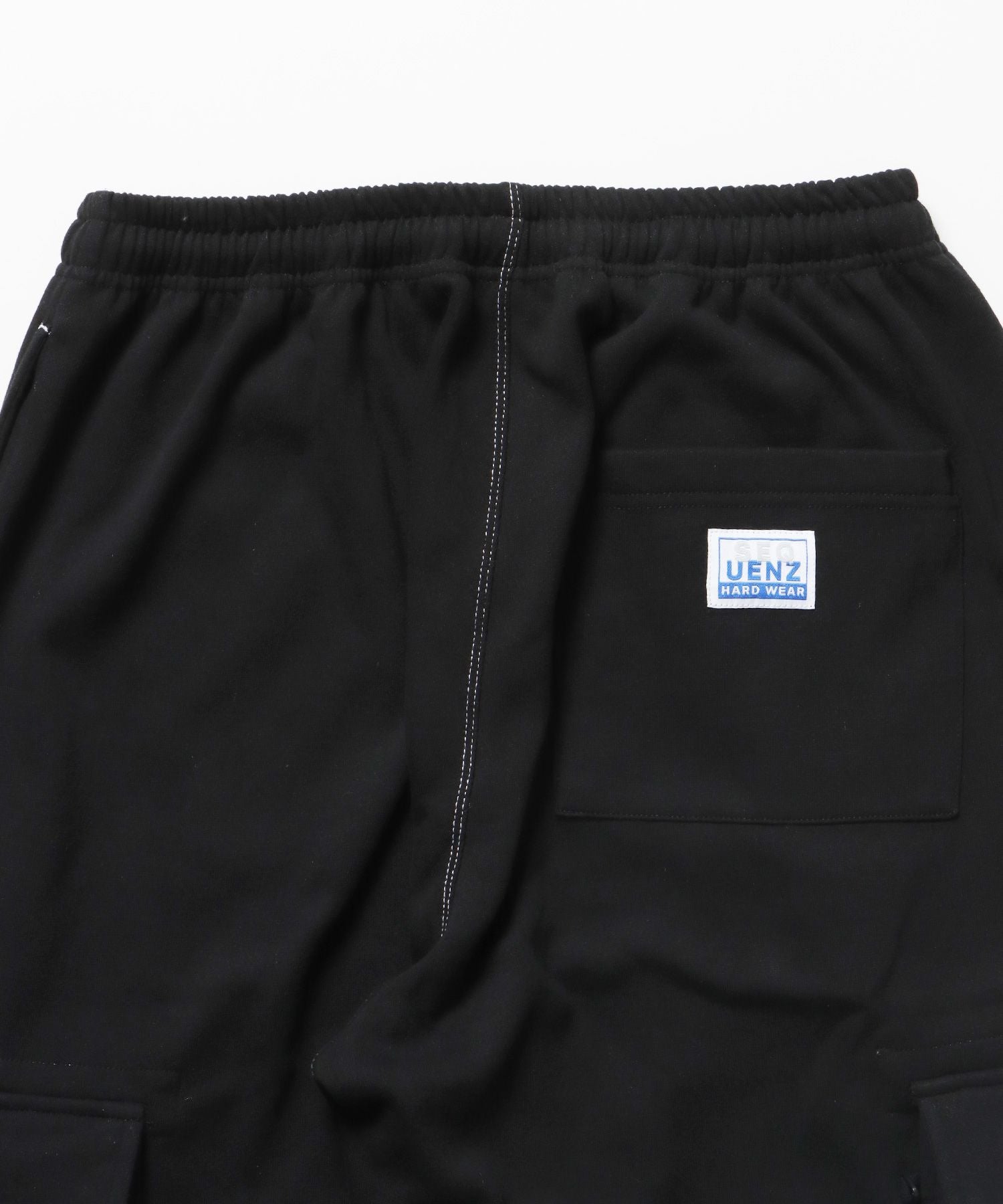 90s UTILITY CARGO SWEAT PANTS / ロゴ 刺繍 カーゴ ポケット スウェット パンツ ドローコード ワイドシルエット セットアップ ブラック ≪SET UP着用可能≫