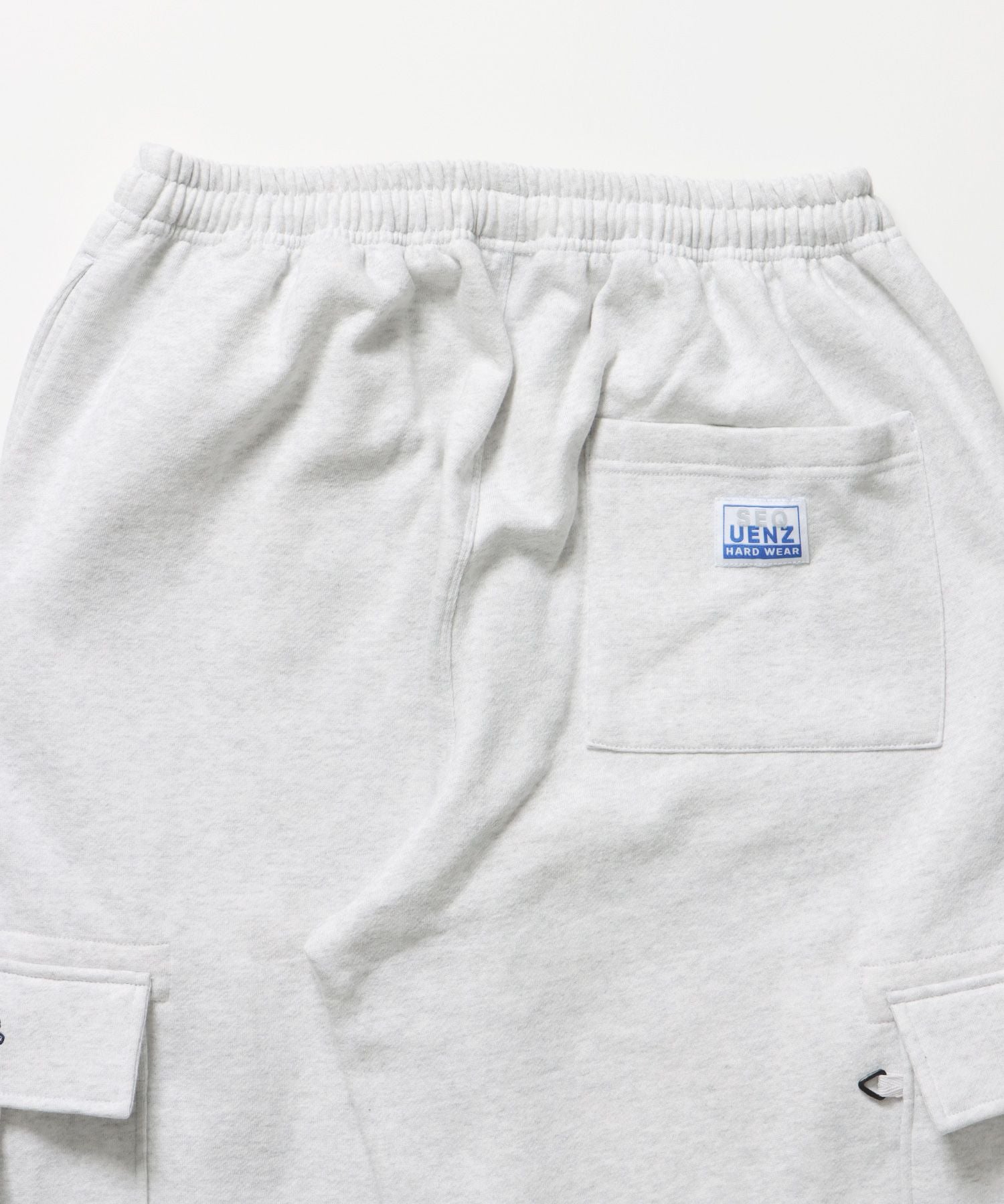 90s UTILITY CARGO SWEAT PANTS / ロゴ 刺繍 カーゴ ポケット スウェット パンツ ドローコード ワイドシルエット セットアップ アイボリー ≪SET UP着用可能≫