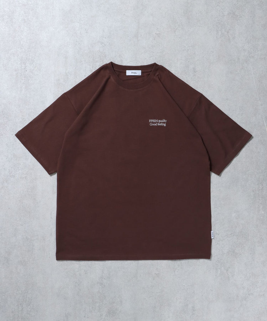 【FFEIN(フェイン)】*新色追加 ワンポイントロゴ刺繍 / Tシャツ オーバーサイズ クルーネック 半袖 ブラウン