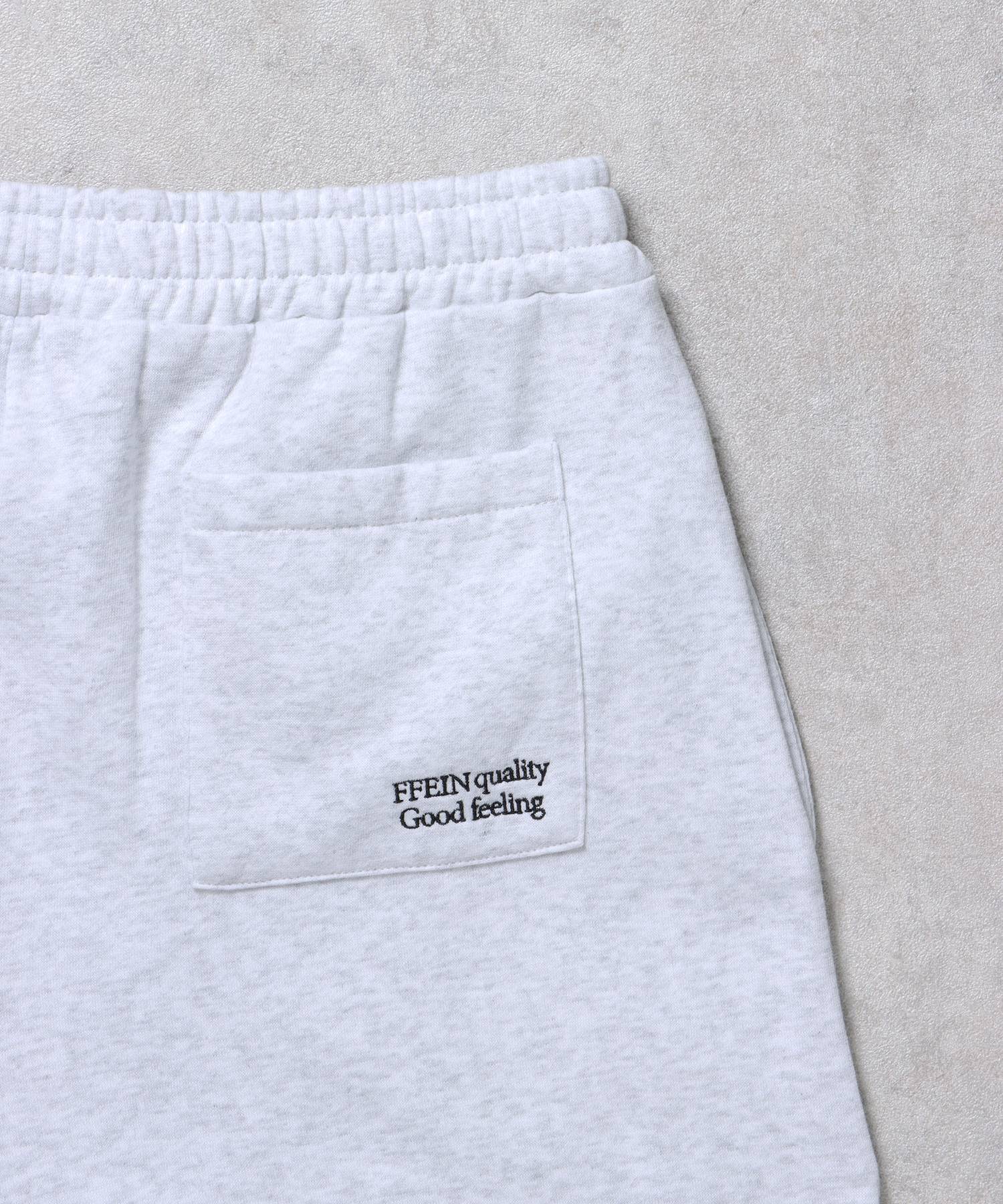 シンプルワイドストレートスウェットパンツ / 刺繍 ワンポイント シンプル ノームコア 綺麗目 セットアップ シティガール シティボーイ 裏起毛 アッシュグレー