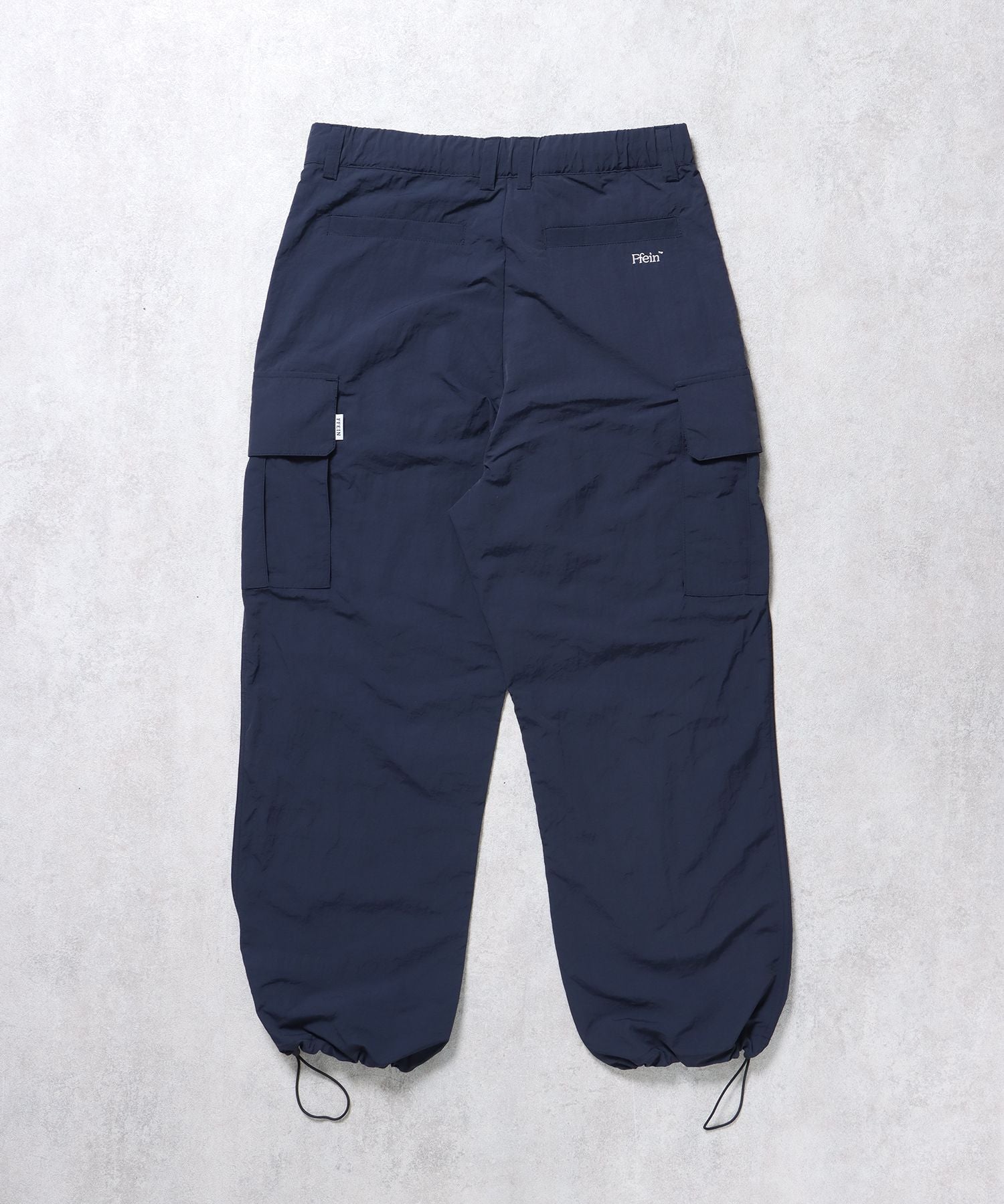 ナイロンテックワイドカーゴパンツ / ドローコード ブロークコア シティガール シティボーイ ワンポイント シンプル ノームコア ネイビー