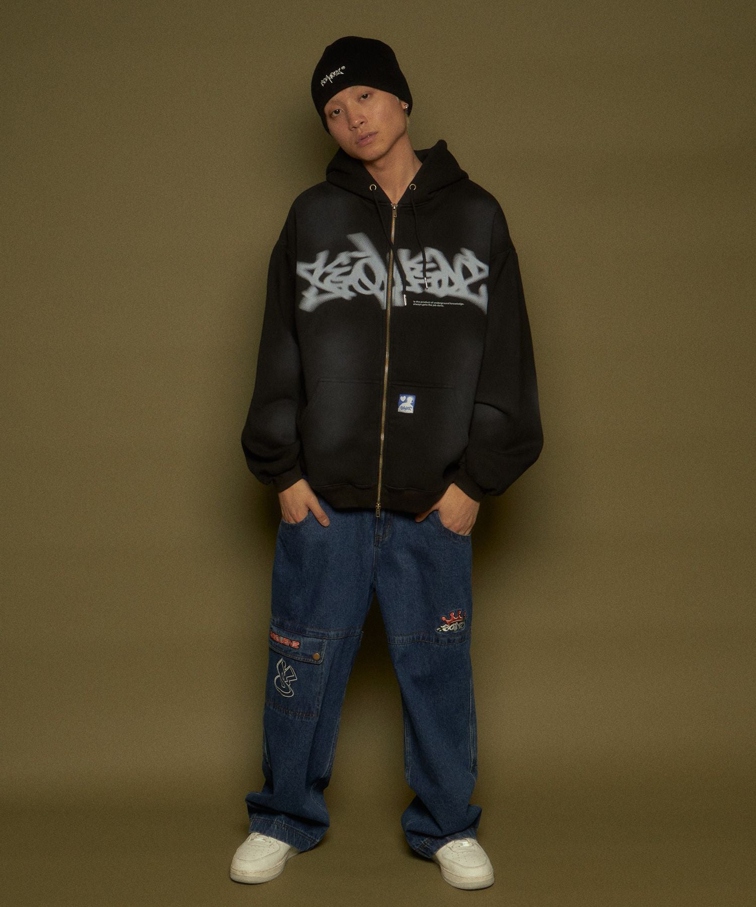 モデル:H178 Size:M