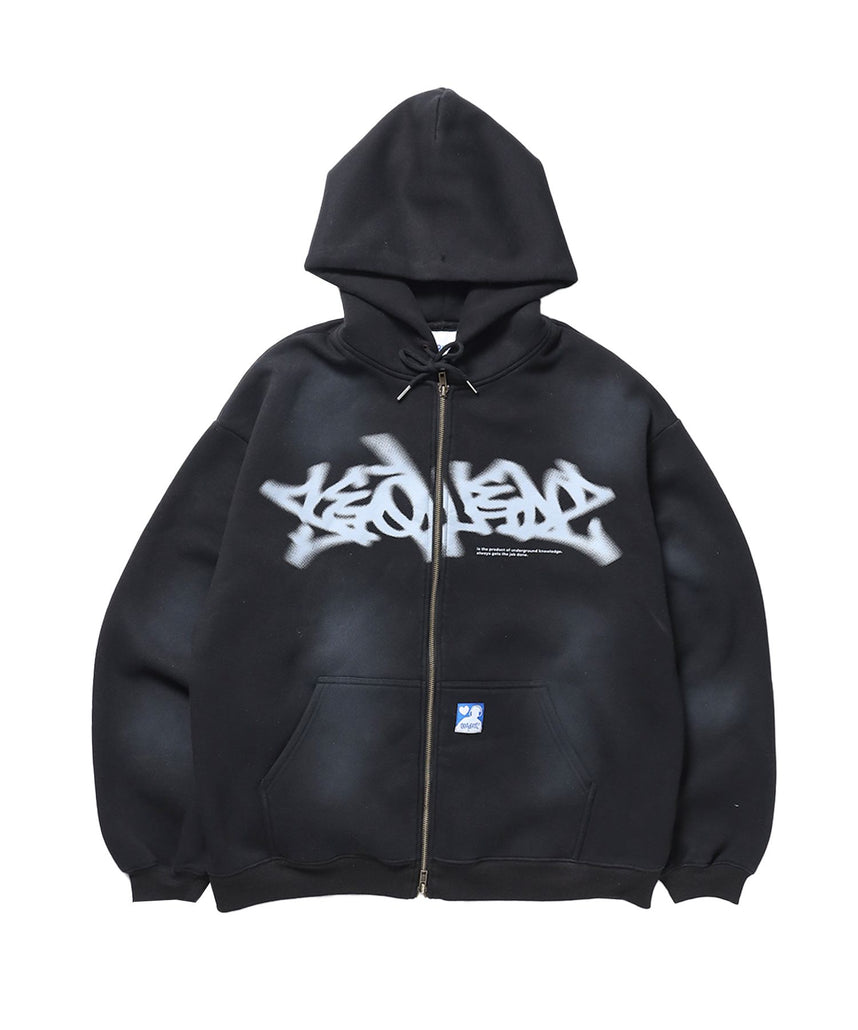 【SEQUENZ(シークエンズ)】FADE ZIP P/K /フルジップ オーバーサイズ ヴィンテージライク センターロゴ 裏起毛 ブラック