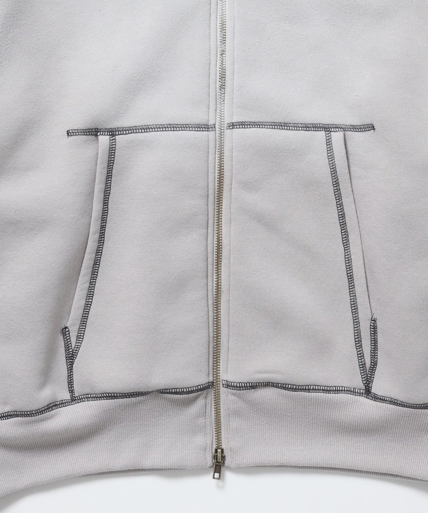 ONI-FADE BOXY ZIP HOODIE / 短丈 フェード オーバーサイズ ヴィンテージライク ステッチ 裏起毛 ライトグレー ≪SET UP着用可能≫