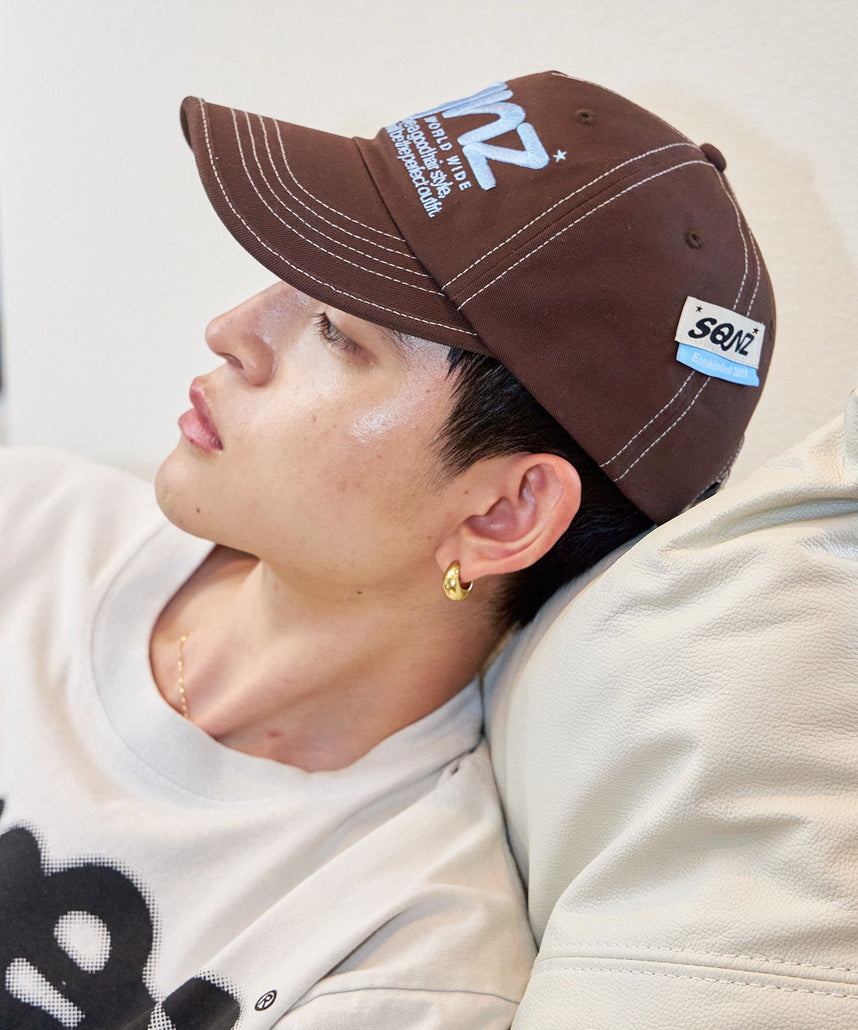※WEB限定 / ロゴ刺繍キャップ / sqnz logo cap ダークブラウン