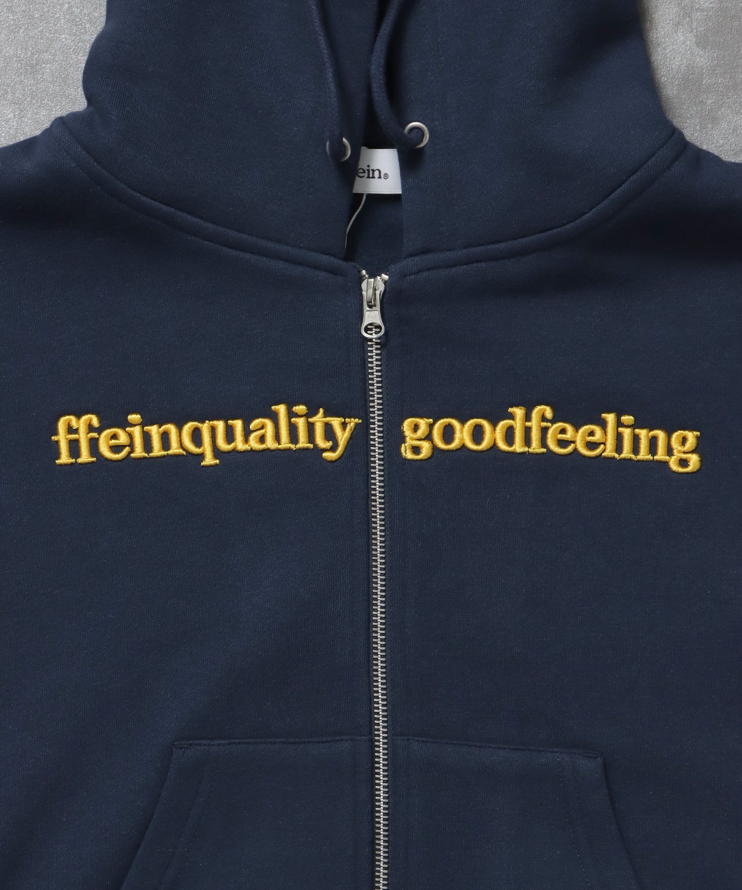 センター3D刺繍立体フードショート丈ZIPパーカー / レディース パーカー 裏起毛 ヘビーウエイト フーディ ダブルジップ 【短丈】 ネイビー