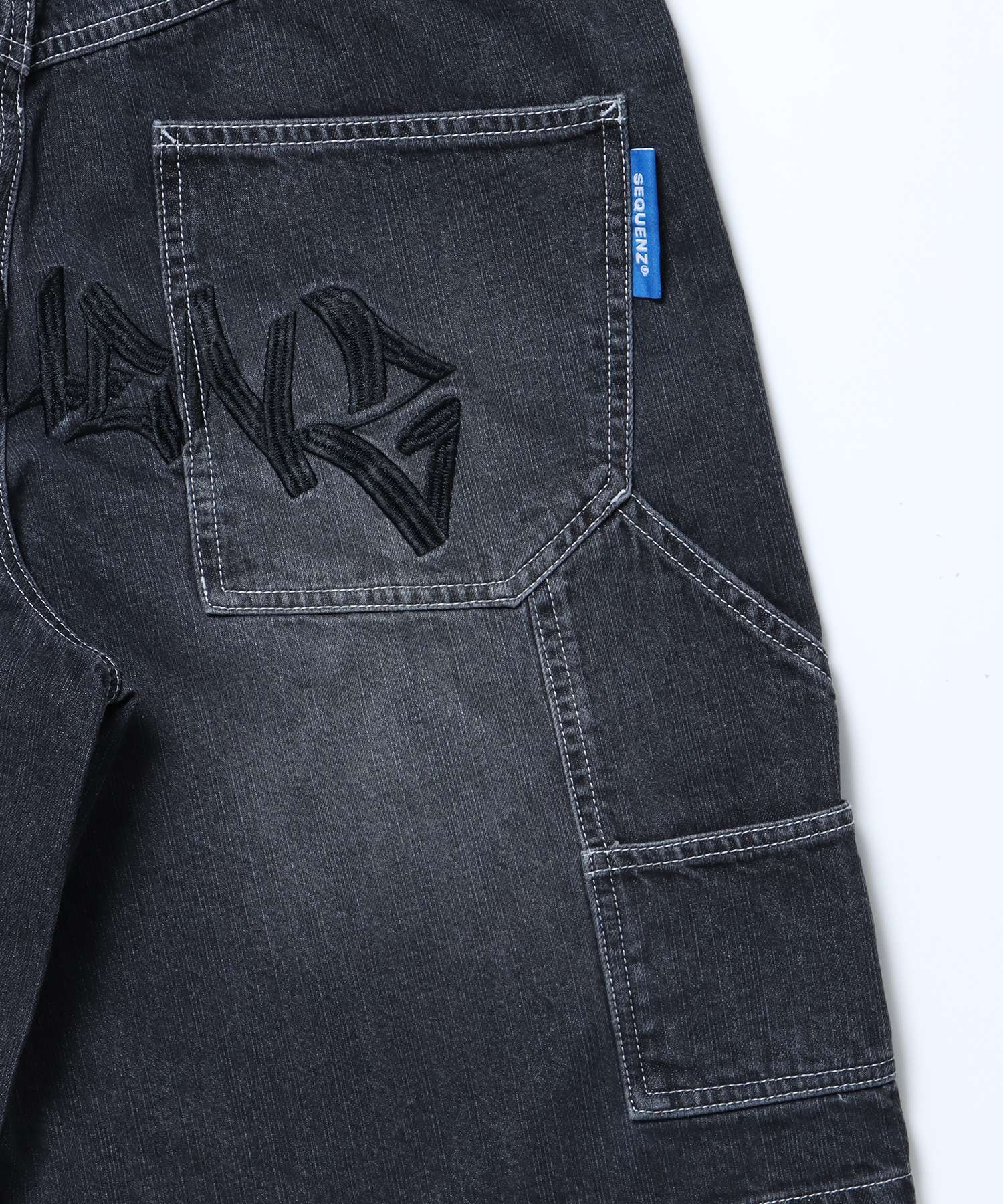 BACK EMB. SHORT DENIM / デニム パンツ 半ズボン ショーツ ワンポイント 刺繍 ブラック