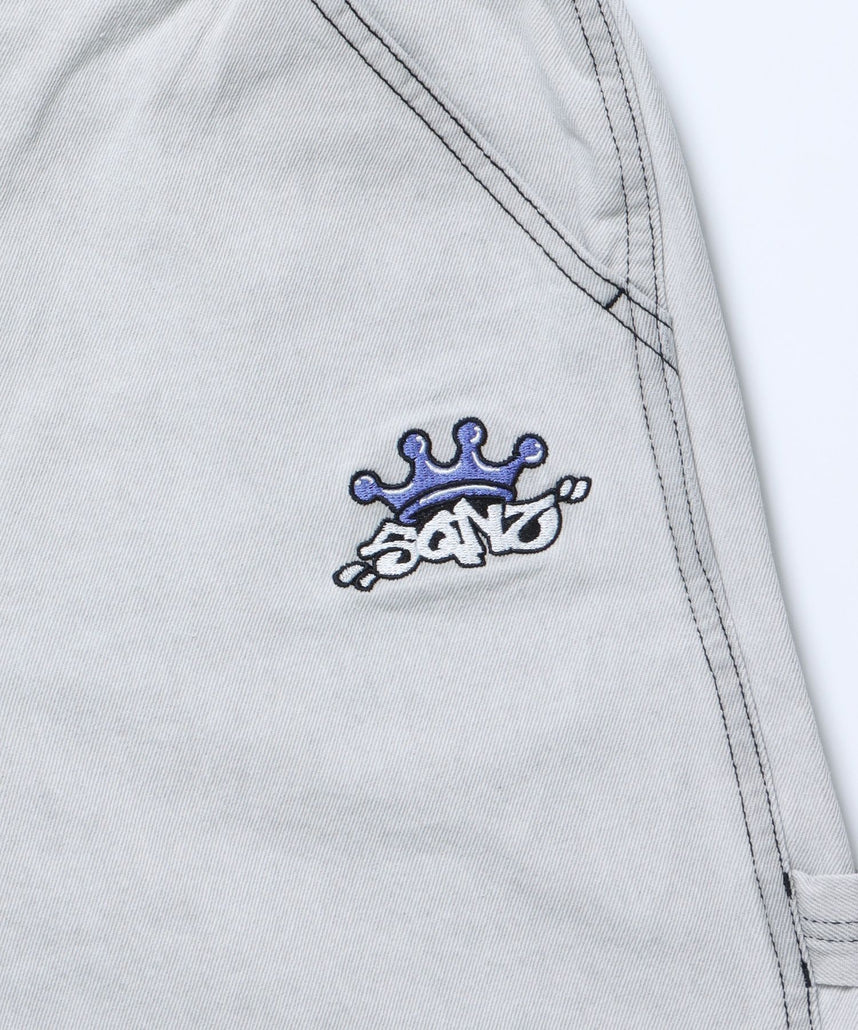 BACK EMB. SHORT DENIM / デニム パンツ 半ズボン ショーツ ワンポイント 刺繍 ライトグレー