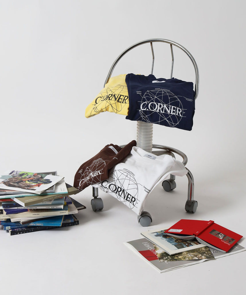 サークルアート線画プリントTシャツ / 男女兼用 レギュラーサイズ ワンポイント シンプル アートT ネイビー