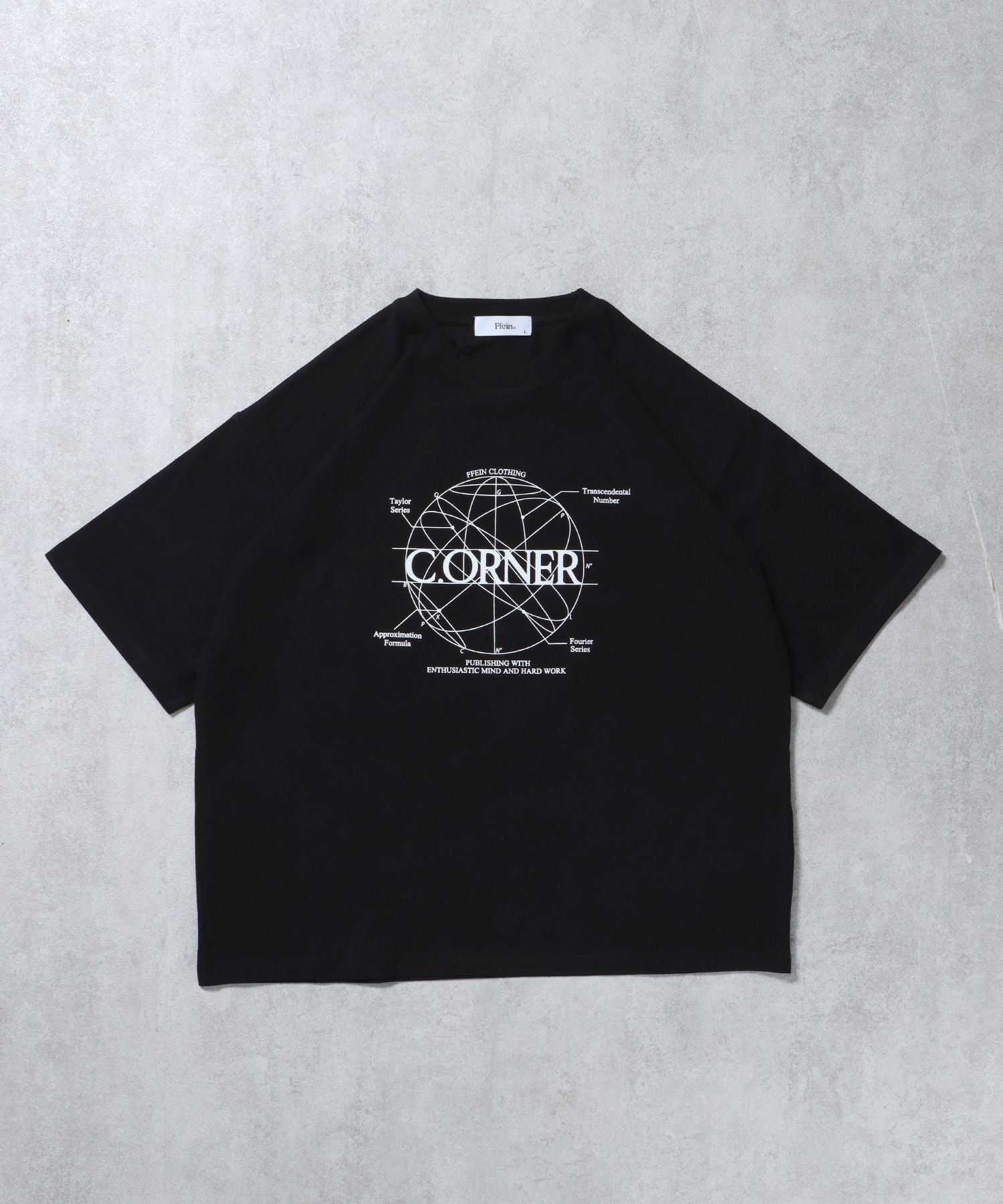 【FFEIN(フェイン)】サークルアート線画プリントTシャツ / 男女兼用 レギュラーサイズ ワンポイント シンプル アートT ブラック