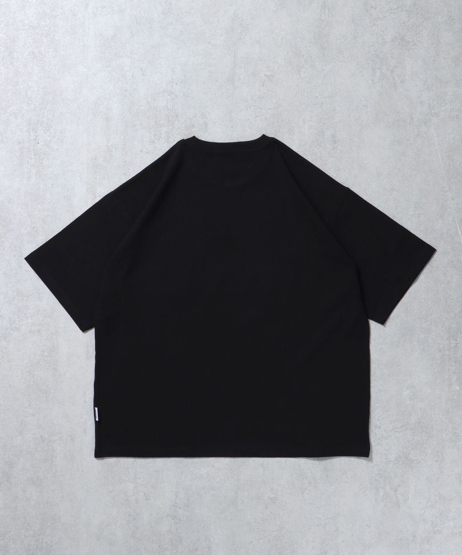 サークルアート線画プリントTシャツ / 男女兼用 レギュラーサイズ ワンポイント シンプル アートT ブラック