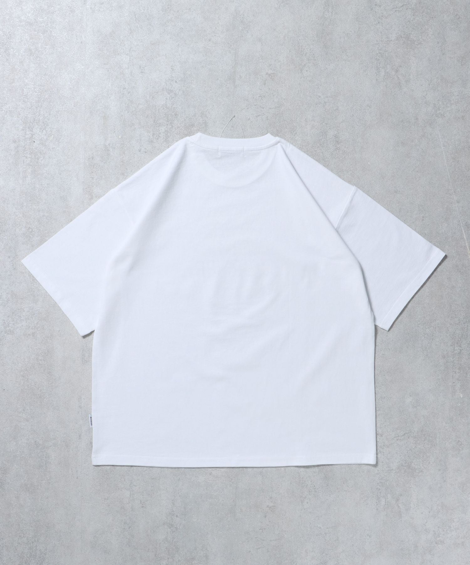 サークルアート線画プリントTシャツ / 男女兼用 レギュラーサイズ ワンポイント シンプル アートT ホワイト