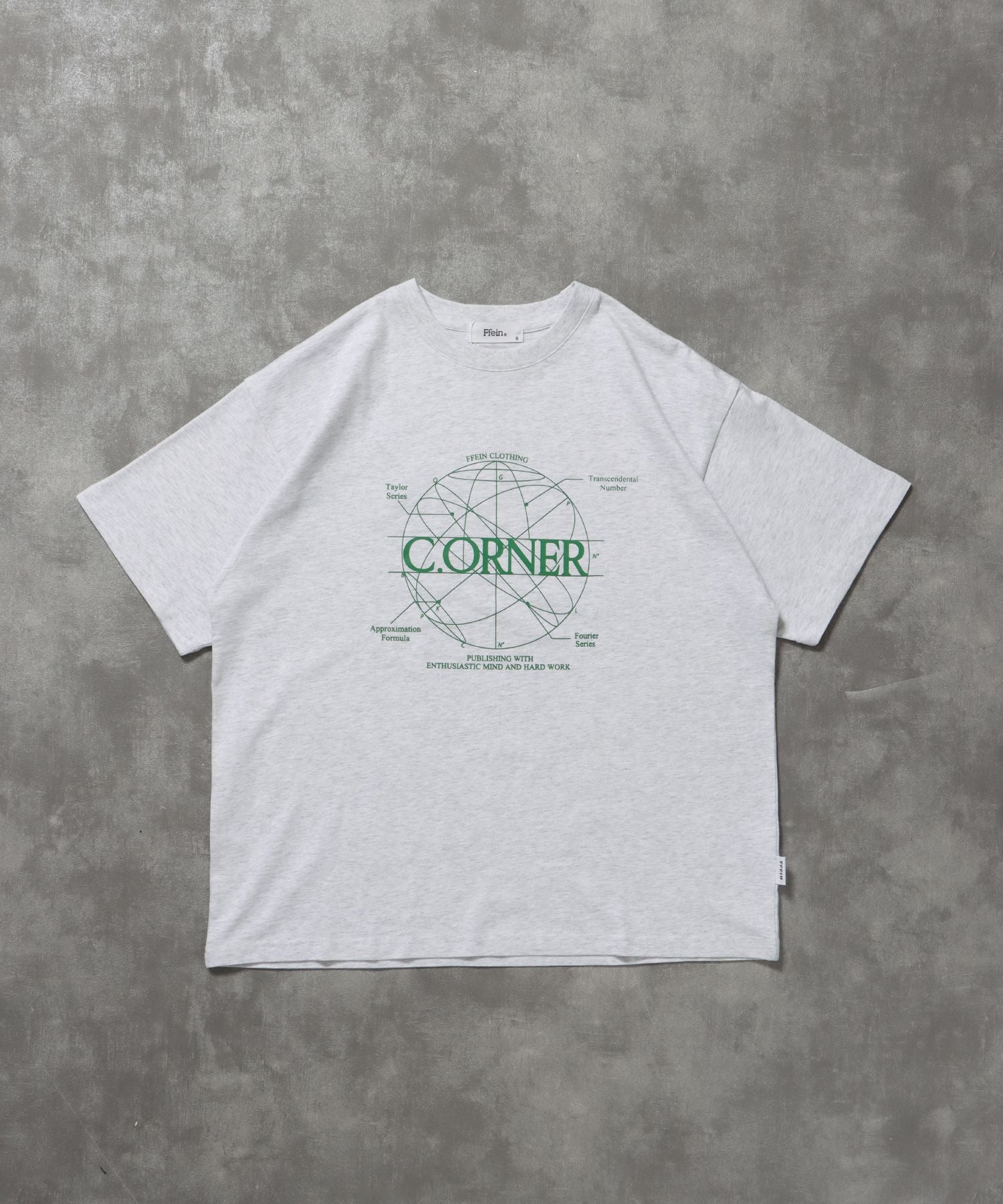 【FFEIN(フェイン)】サークルアート線画プリントTシャツツ/ Tシャツ クルーネック 半袖 プリント サークルロゴ アッシュグレー