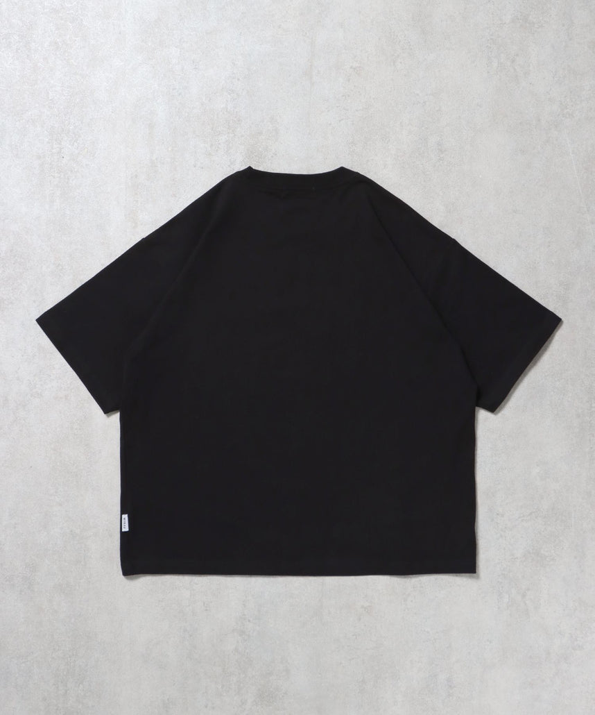 ワンポイントセンター刺繍ロゴTシャツ / Tシャツ クルーネック 半袖 刺繍 ブラック