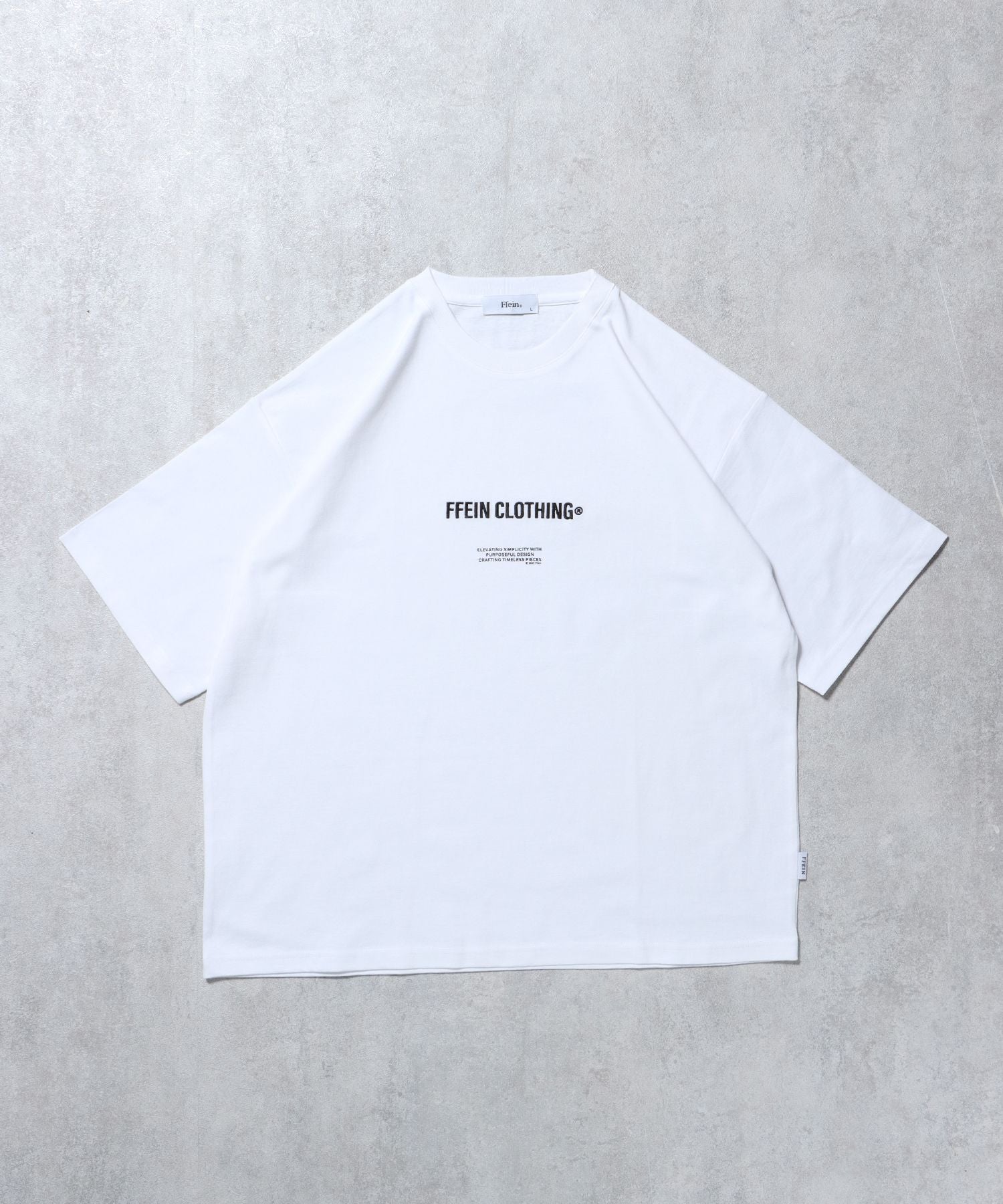 【FFEIN(フェイン)】ワンポイントセンター刺繍ロゴTシャツ / Tシャツ クルーネック 半袖 刺繍 ホワイト