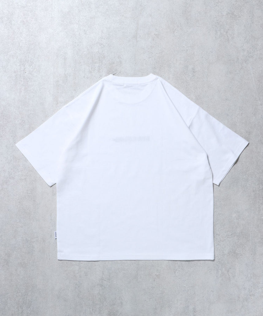 ワンポイントセンター刺繍ロゴTシャツ / Tシャツ クルーネック 半袖 刺繍 ホワイト