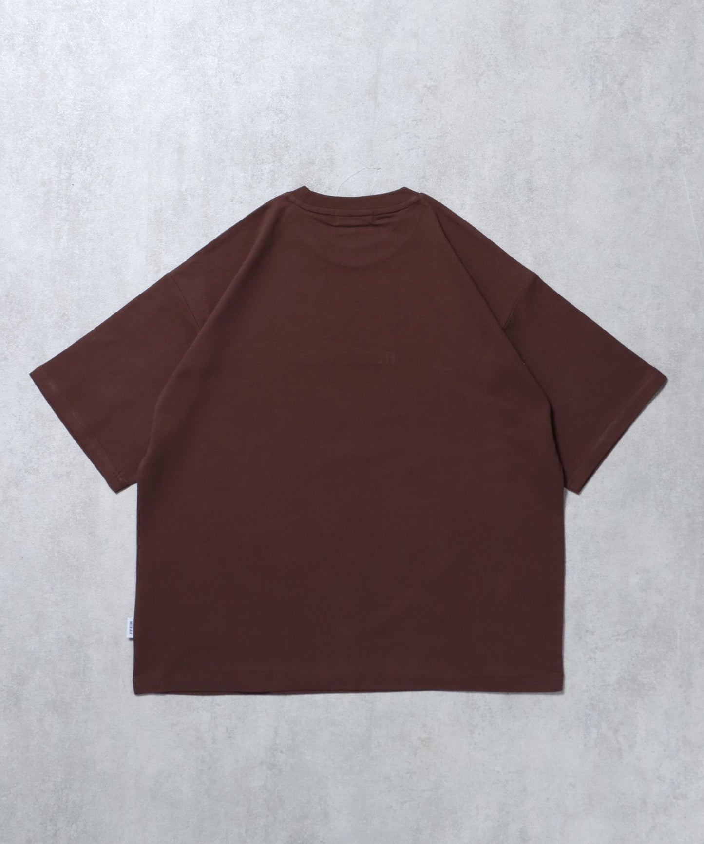 ワンポイントセンター刺繍ロゴTシャツ / Tシャツ クルーネック 半袖 刺繍 ブラウン