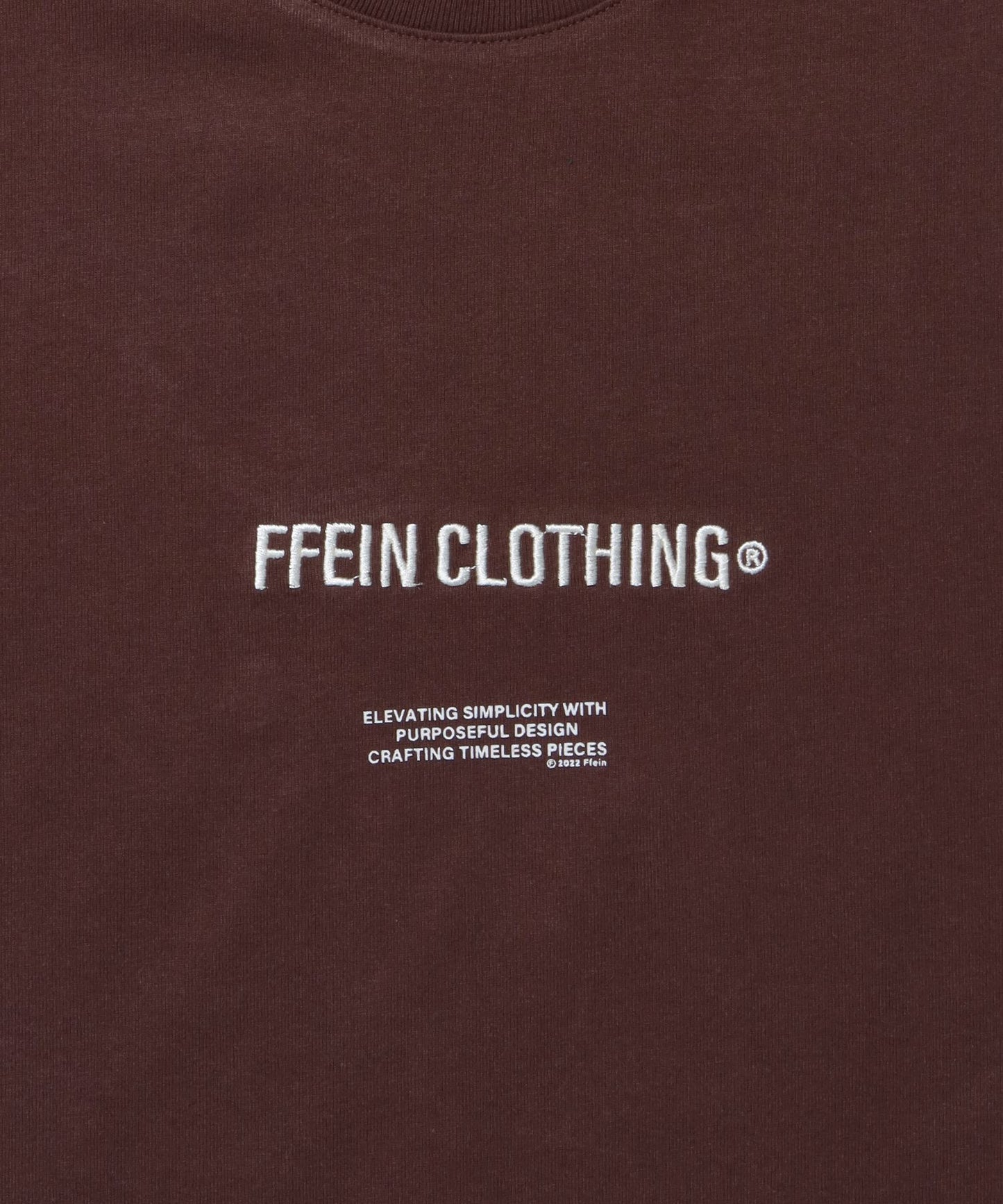 ワンポイントセンター刺繍ロゴTシャツ / Tシャツ クルーネック 半袖 刺繍 ブラウン