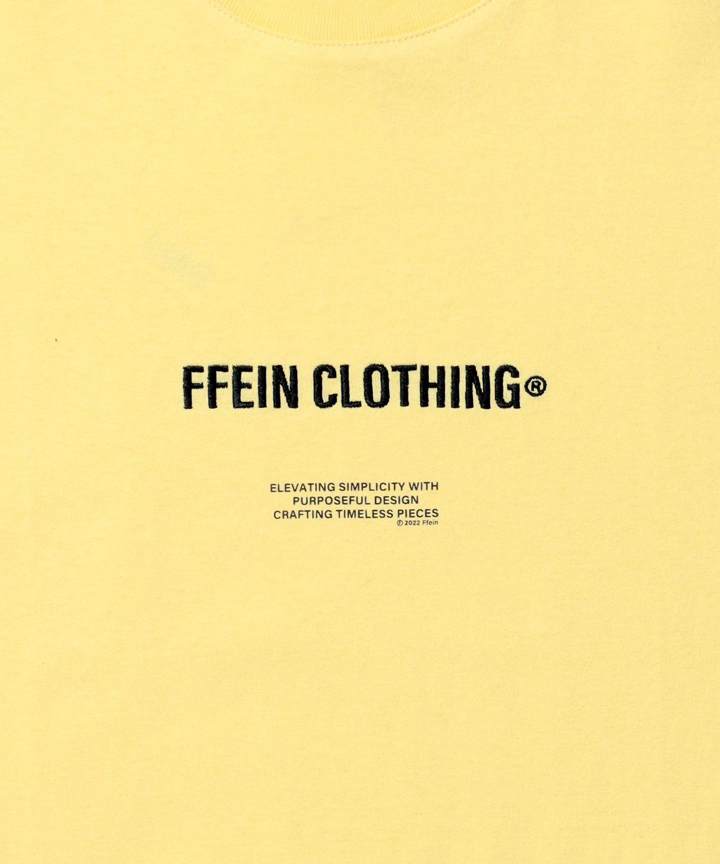 ワンポイントセンター刺繍ロゴTシャツ / Tシャツ クルーネック 半袖 刺繍 イエロー