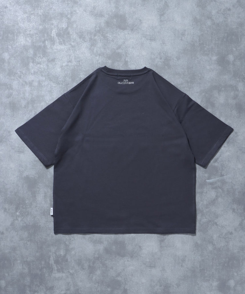 フォトプリントショート丈Tシャツ / Tシャツ 短丈 クルーネック 半袖 ショート丈 チャコール