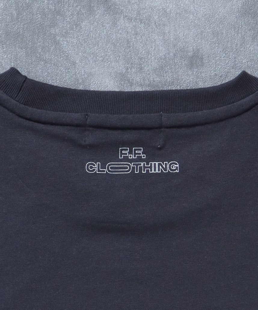 フォトプリントショート丈Tシャツ / Tシャツ 短丈 クルーネック 半袖 ショート丈 チャコール