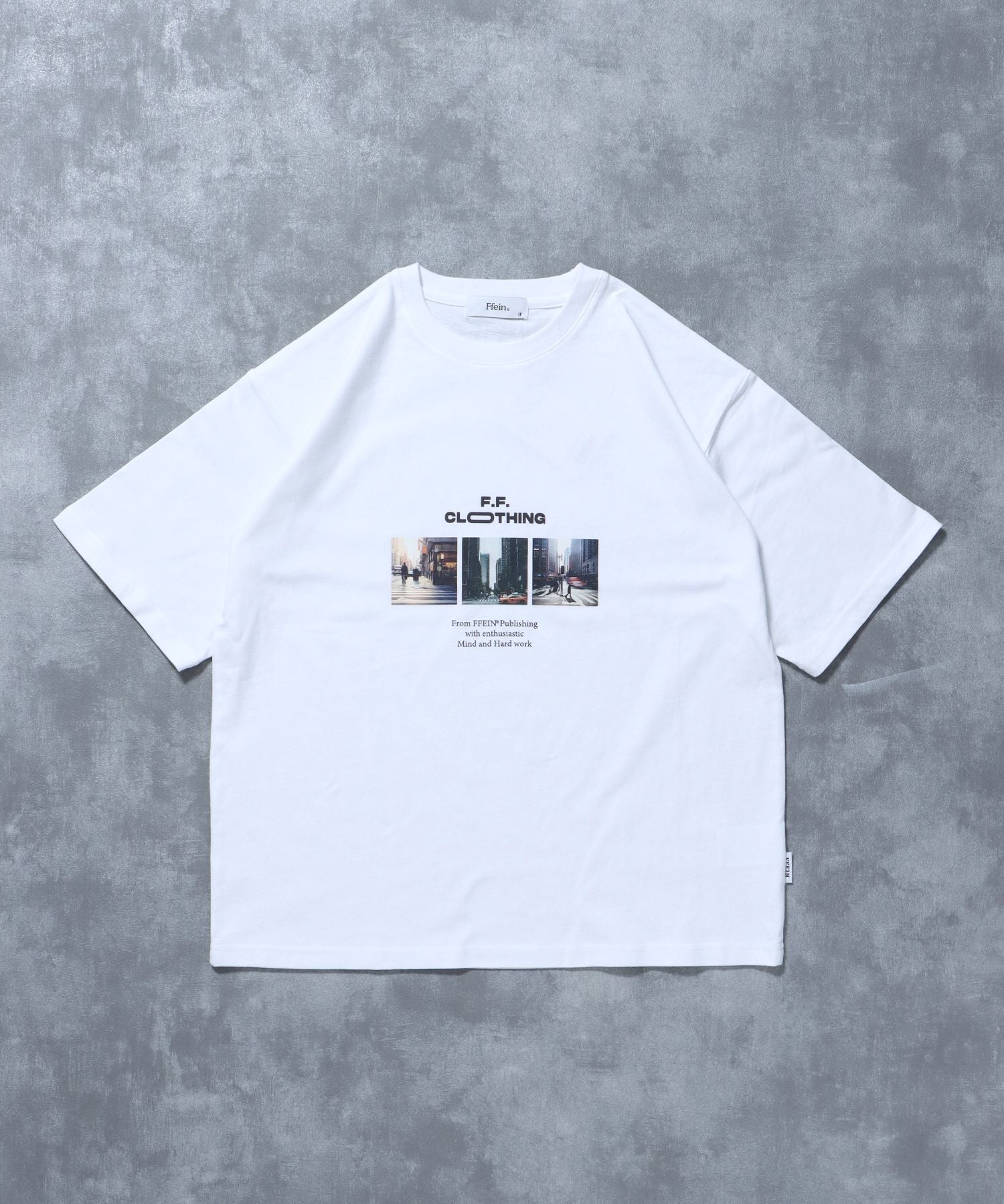 【FFEIN(フェイン)】フォトプリントショート丈Tシャツ / Tシャツ 短丈 クルーネック 半袖 ショート丈 ホワイト