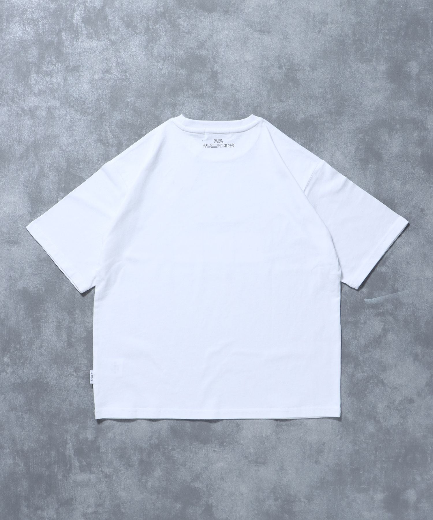 フォトプリントショート丈Tシャツ / Tシャツ 短丈 クルーネック 半袖 ショート丈 ホワイト