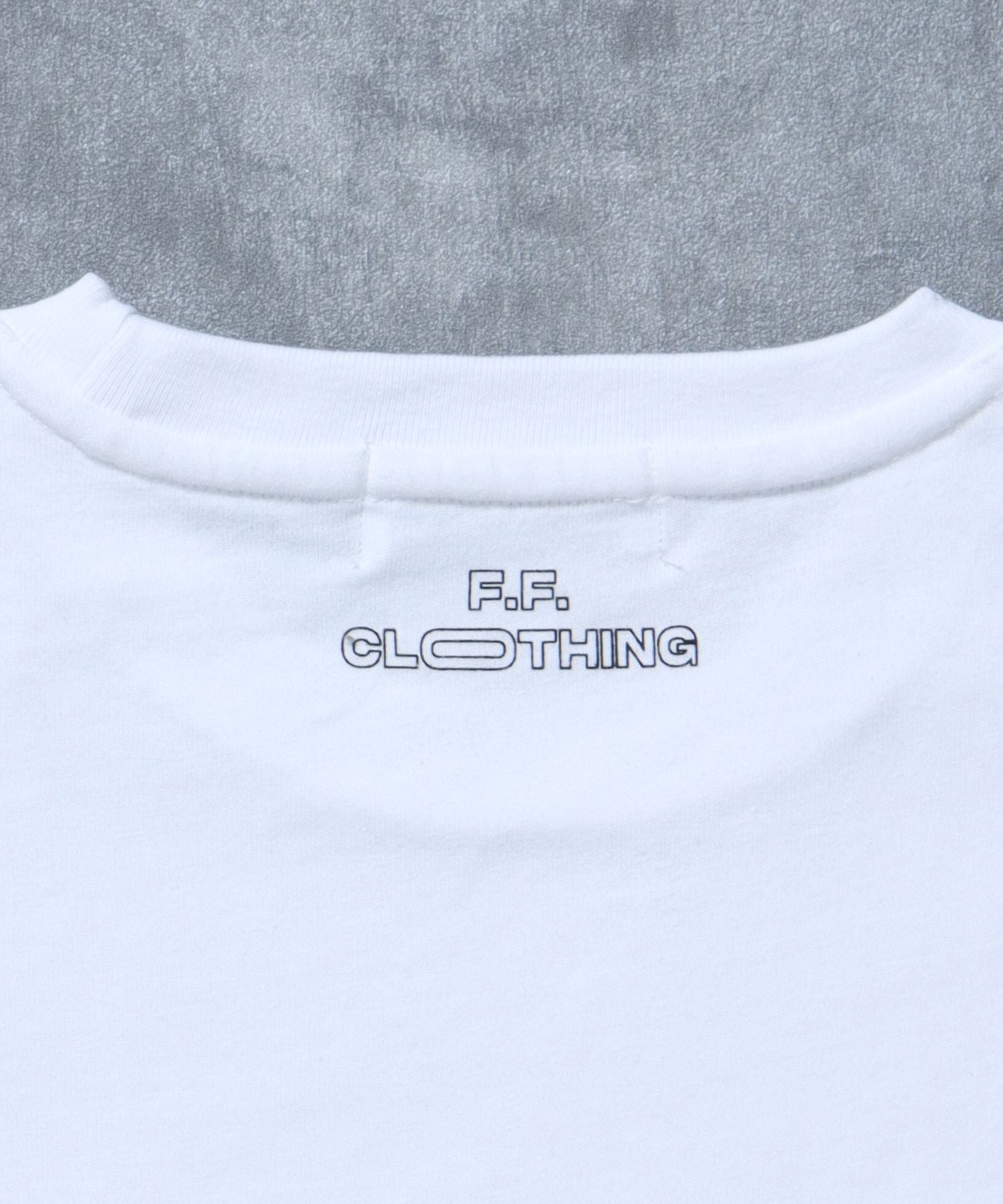 フォトプリントショート丈Tシャツ / Tシャツ 短丈 クルーネック 半袖 ショート丈 ホワイト