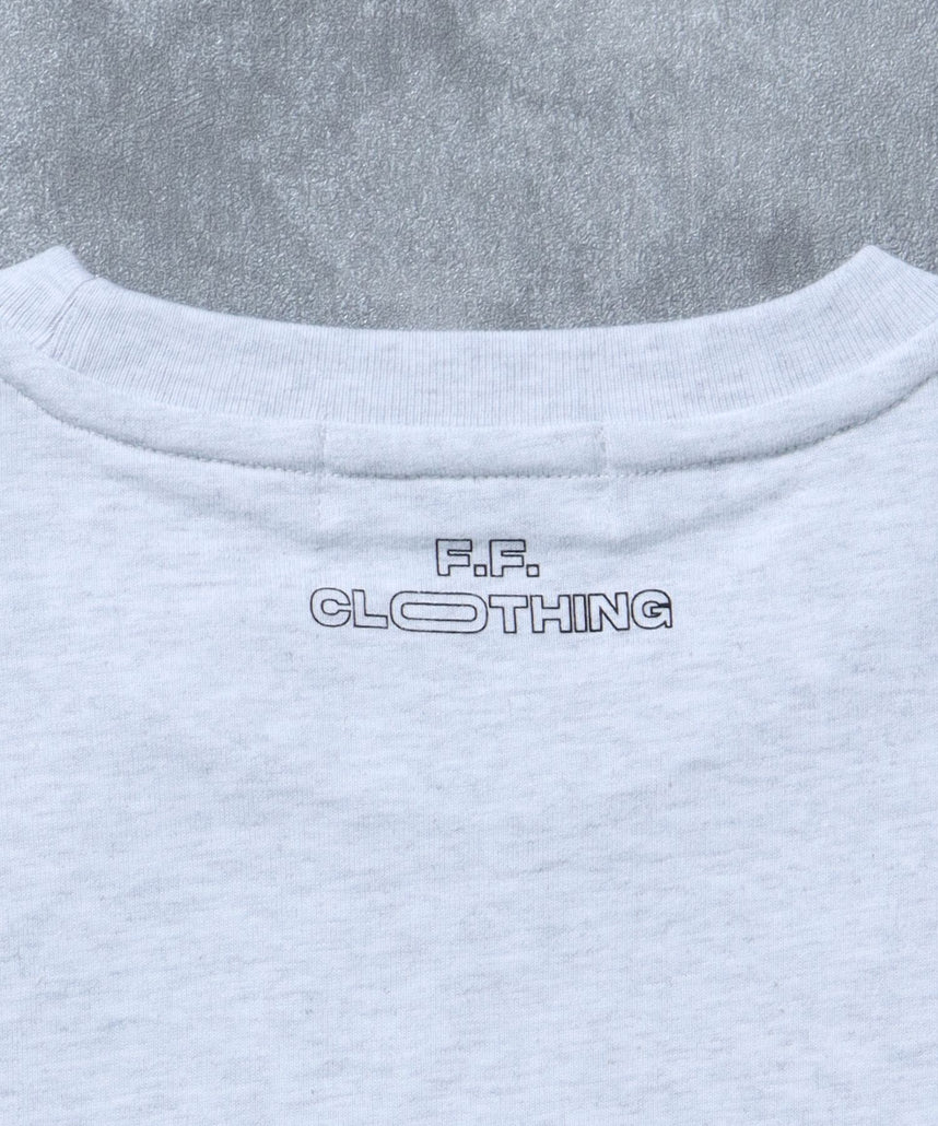 フォトプリントショート丈Tシャツ / Tシャツ 短丈 クルーネック 半袖 ショート丈 アッシュグレー