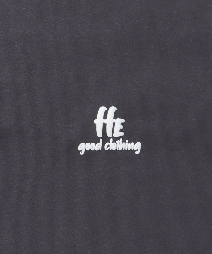 手書きロゴショート丈Tシャツ / Tシャツ 短丈 クルーネック 半袖 ショート丈 チャコール