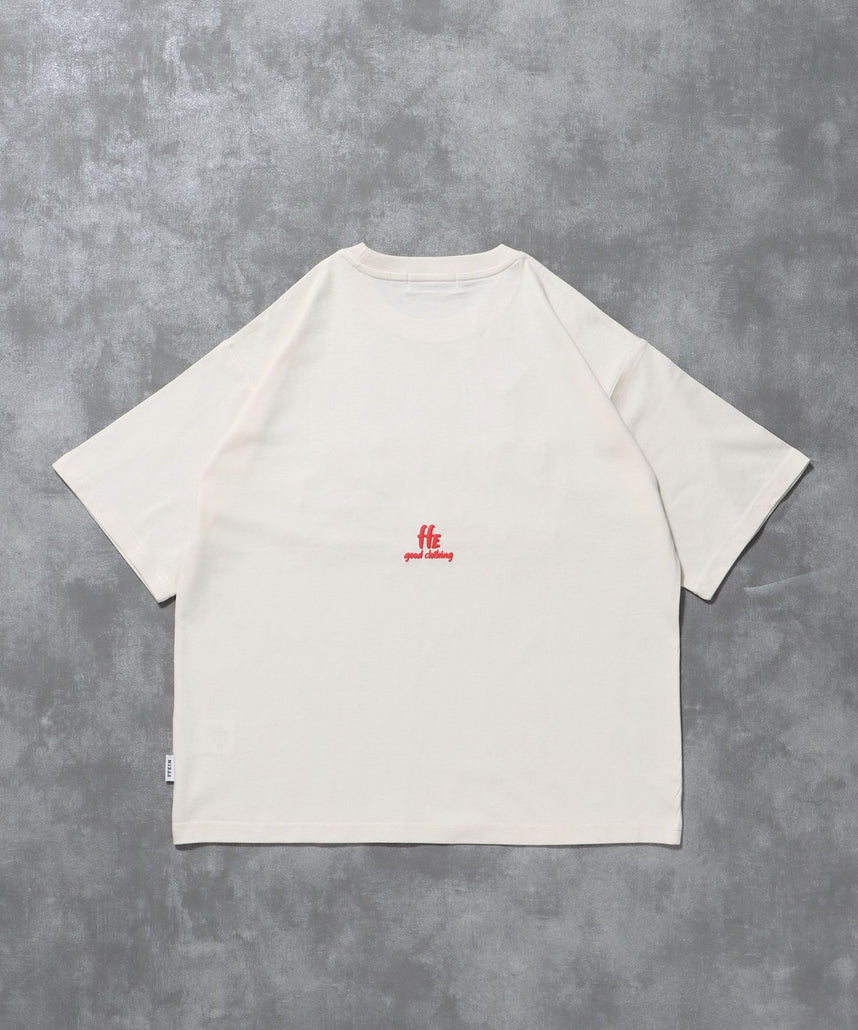 【FFEIN(フェイン)】手書きロゴショート丈Tシャツ / Tシャツ 短丈 クルーネック 半袖 ショート丈 アイボリー
