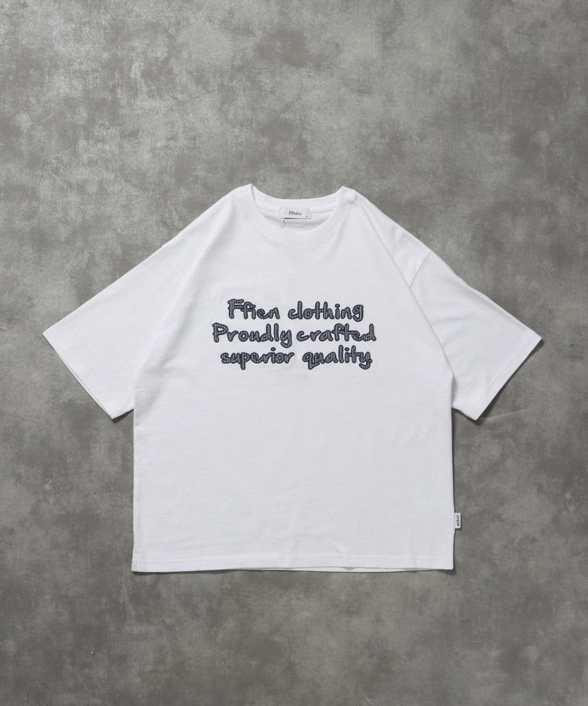 【FFEIN(フェイン)】手書きロゴショート丈Tシャツ / Tシャツ クルーネック 半袖 プリント 手書きロゴ【短丈】 柄80