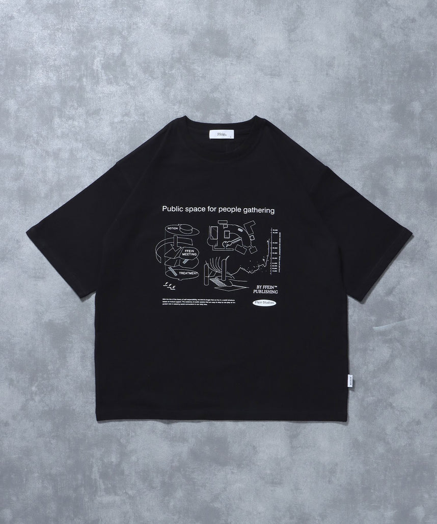 【FFEIN(フェイン)】グラフィックショート丈Tシャツ / Tシャツ 短丈 クルーネック 半袖 ショート丈 ブラック