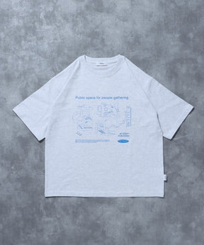 グラフィックショート丈Tシャツ / Tシャツ 短丈 クルーネック 半袖 ショート丈 アッシュグレー