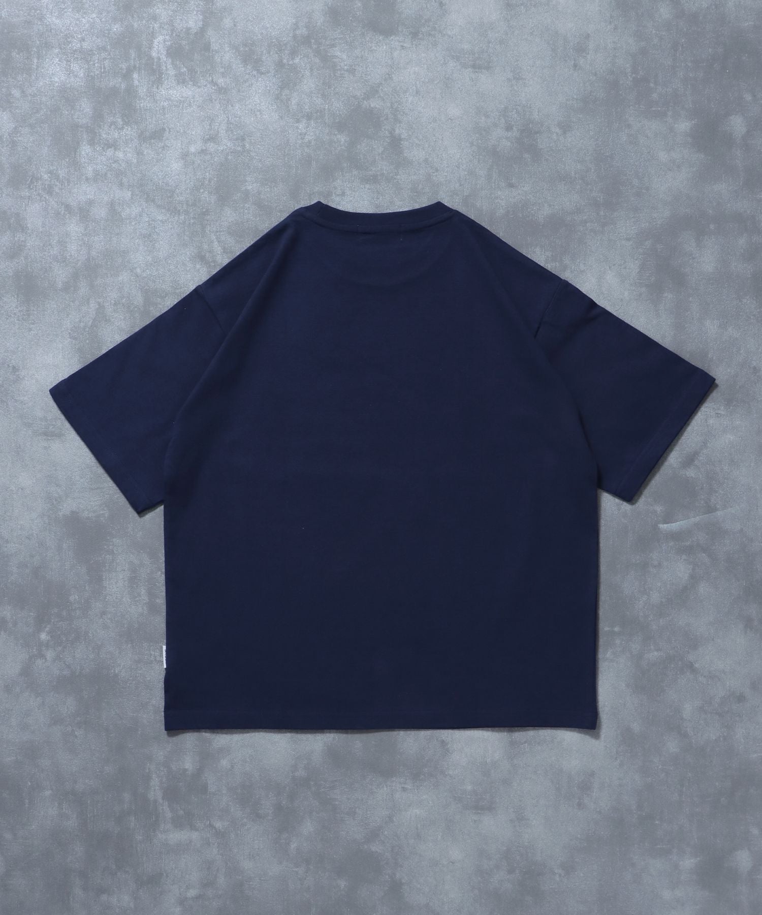 グラフィックショート丈Tシャツ / Tシャツ 短丈 クルーネック 半袖 ショート丈 ネイビー