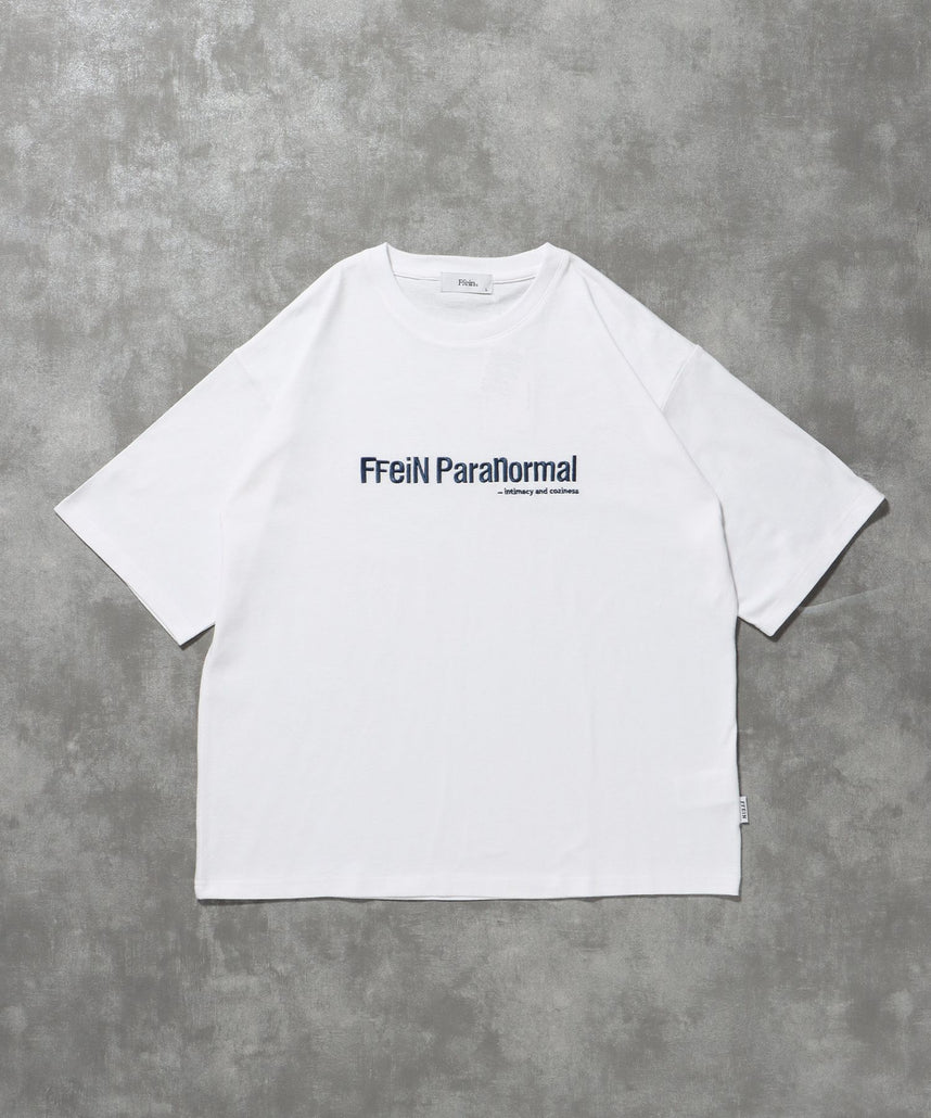【FFEIN(フェイン)】センターロゴ刺繍ショート丈Tシャツ / Tシャツ 短丈 クルーネック 半袖 ショート丈 刺繍 ホワイト
