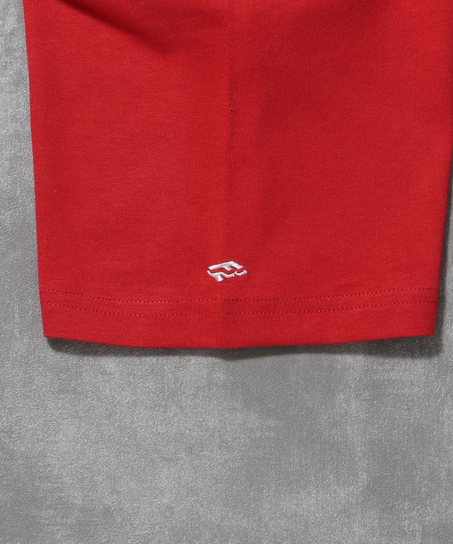 センターロゴ刺繍ショート丈Tシャツ / Tシャツ 短丈 クルーネック 半袖 ショート丈 刺繍 レッド