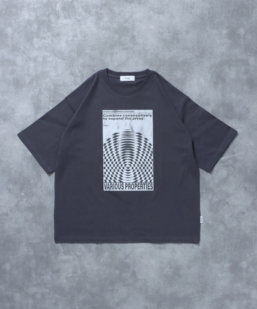 【FFEIN(フェイン)】アートグラフィックショート丈Tシャツ / Tシャツ 短丈 クルーネック 半袖 ショート丈 ブラック