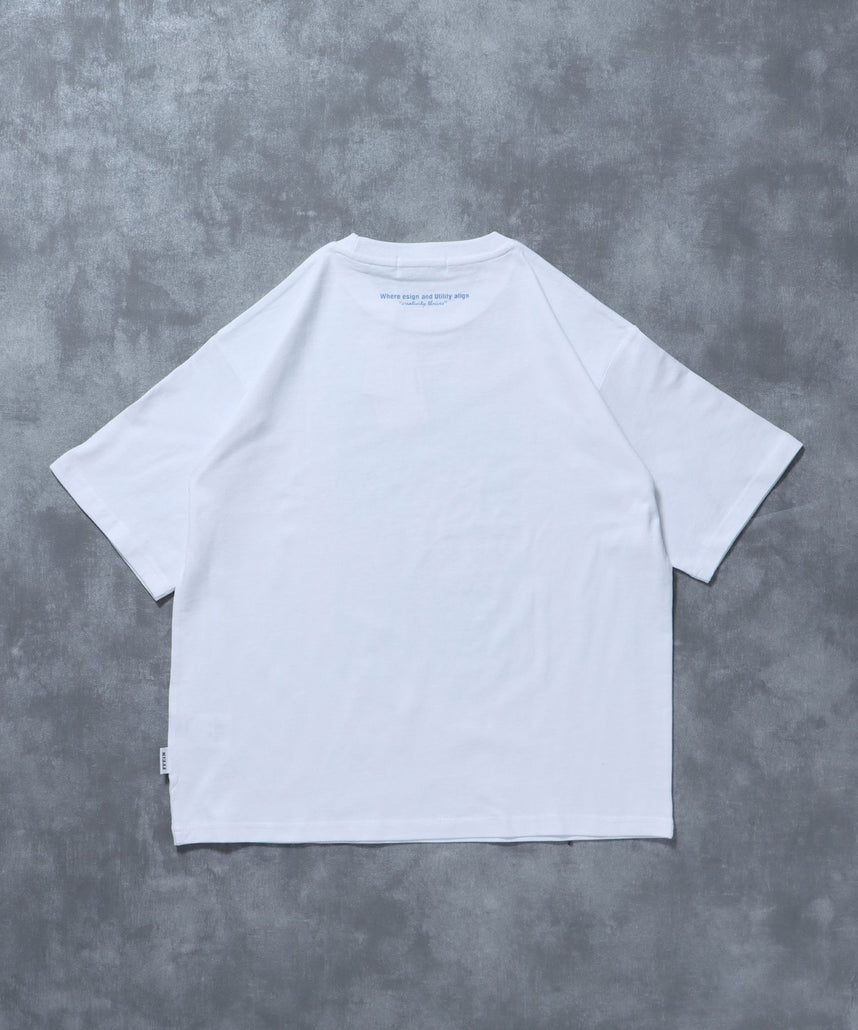 アートグラフィックショート丈Tシャツ / Tシャツ 短丈 クルーネック 半袖 ショート丈 ホワイト