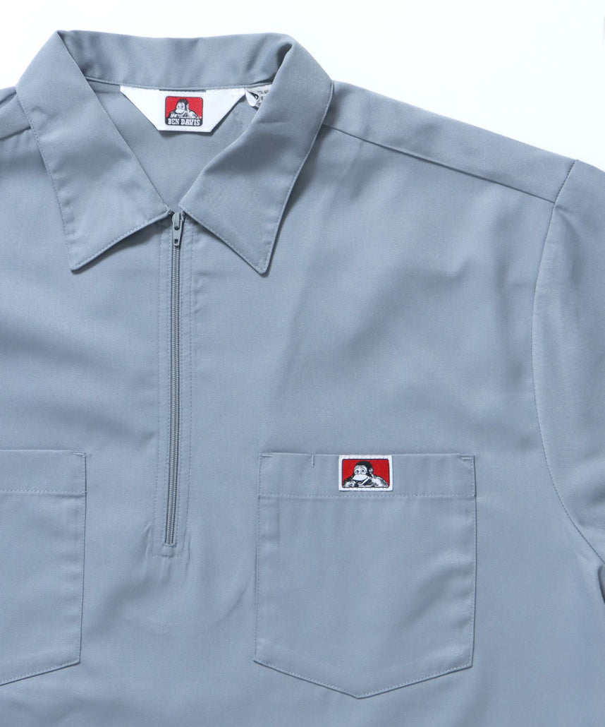 1/2 ZIP S/S SHIRT / シャツ レギュラー ワンポイント シンプル ハーフジップ ライトグレー