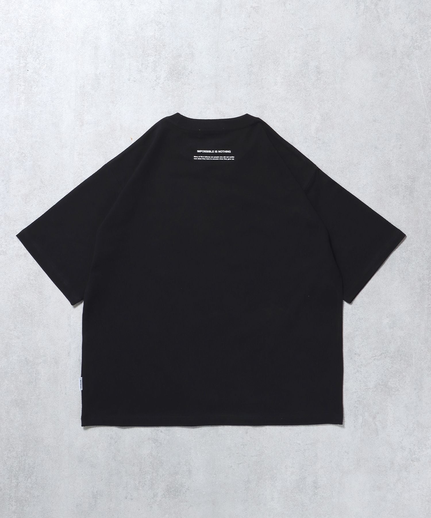 メッセージロゴショート丈Tシャツ / ぼかしロゴ Tシャツ 短丈 クルーネック 半袖 ブラック