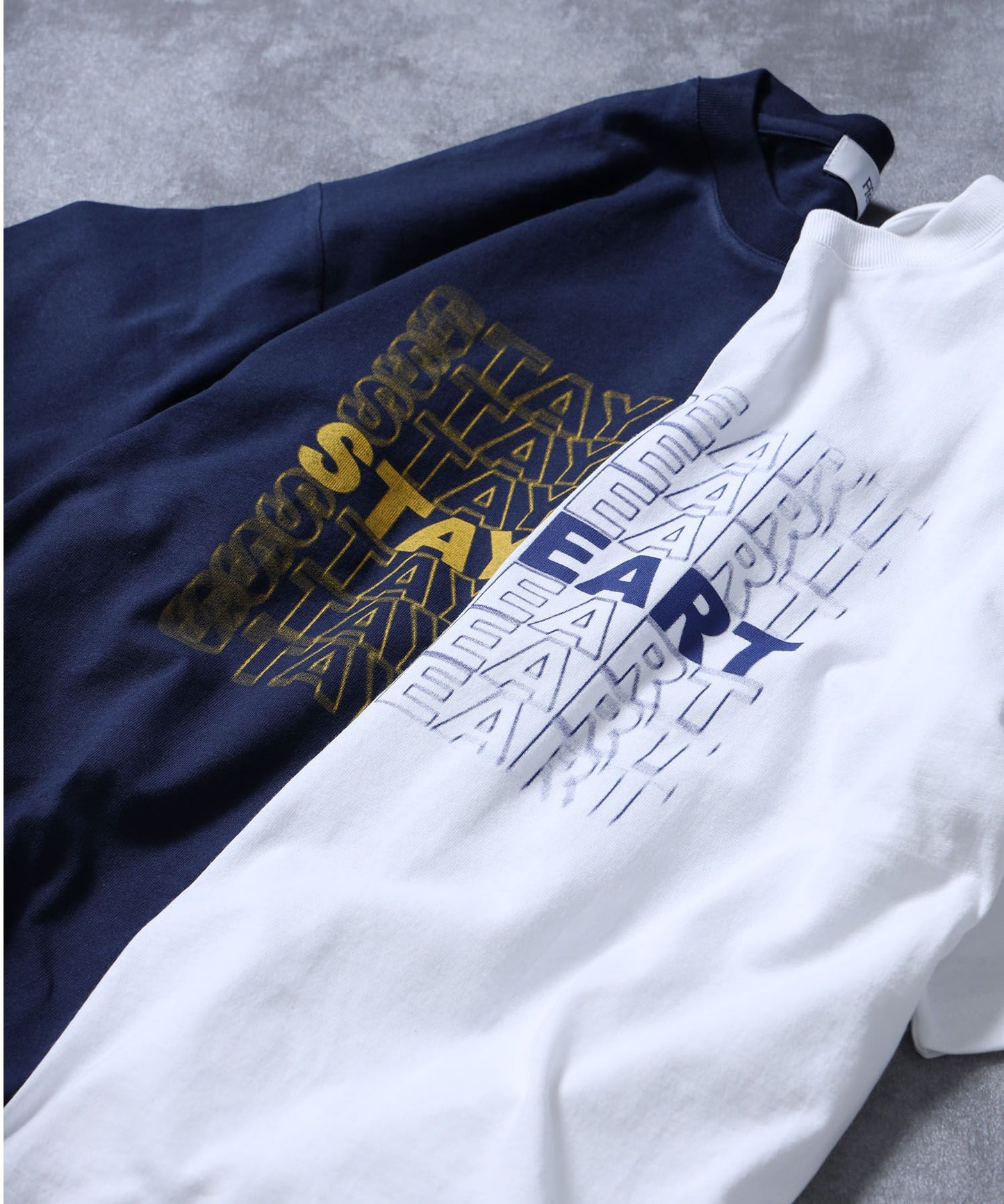 メッセージロゴショート丈Tシャツ / ぼかしロゴ Tシャツ 短丈 クルーネック 半袖 ホワイト