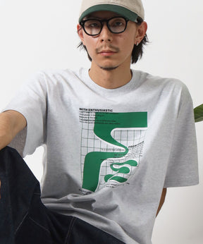 アートデザインショート丈Tシャツ / Tシャツ 短丈 クルーネック 半袖 アッシュグレー