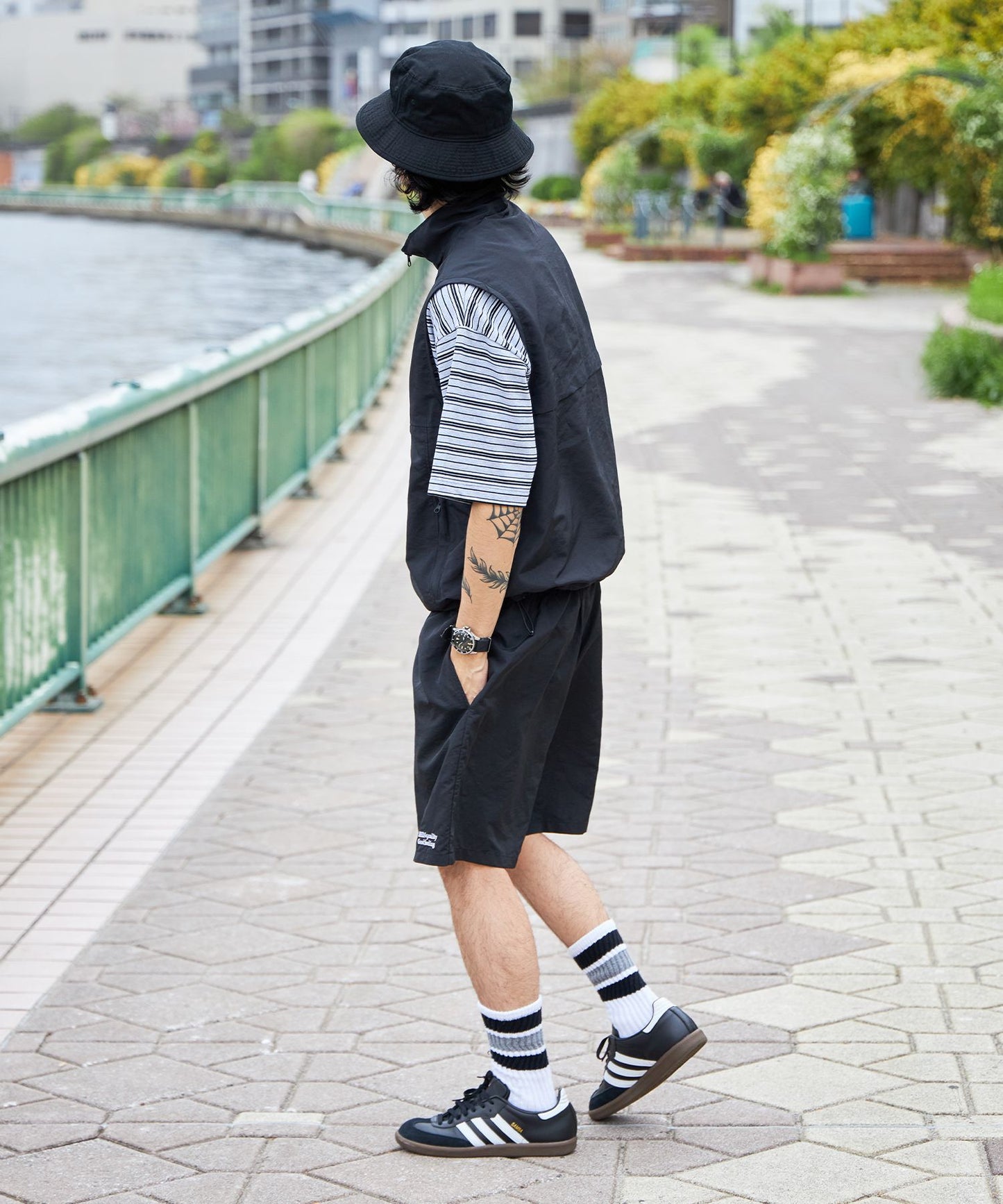 モデル:H177 Size:L ブラック